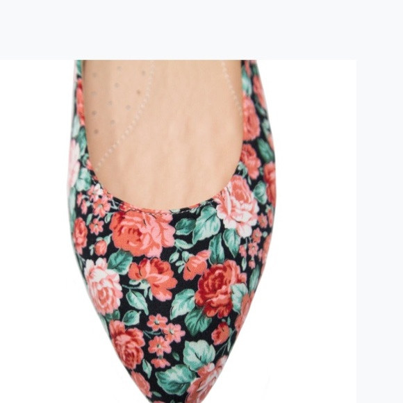 Ten Eleven - Picture 4 of 5